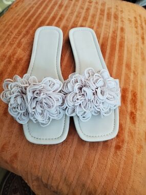 Women's Floral Slide Sandals in Light Pink